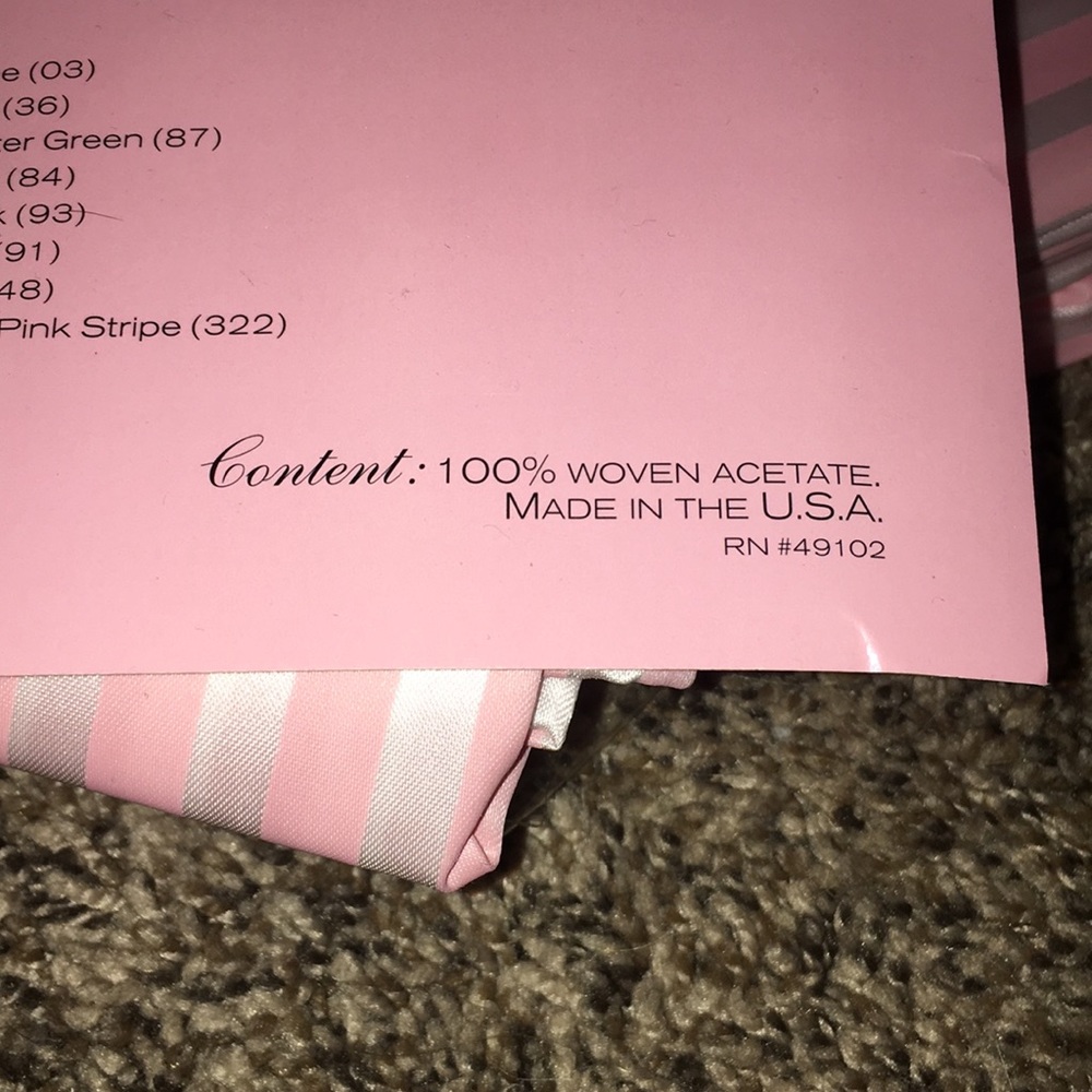 ❌SOLD Victoria’s Secret Satin Bedding - Picture 4 of 4